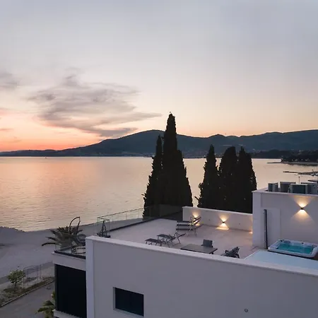 Ero On The * Trogir